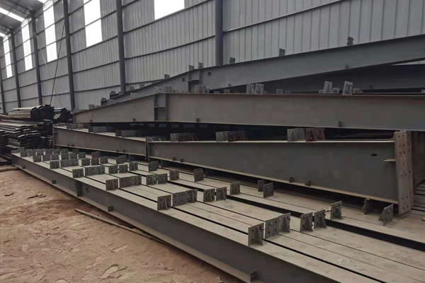 單層鋼結(jié)構(gòu)EPS夾芯板預(yù)制房